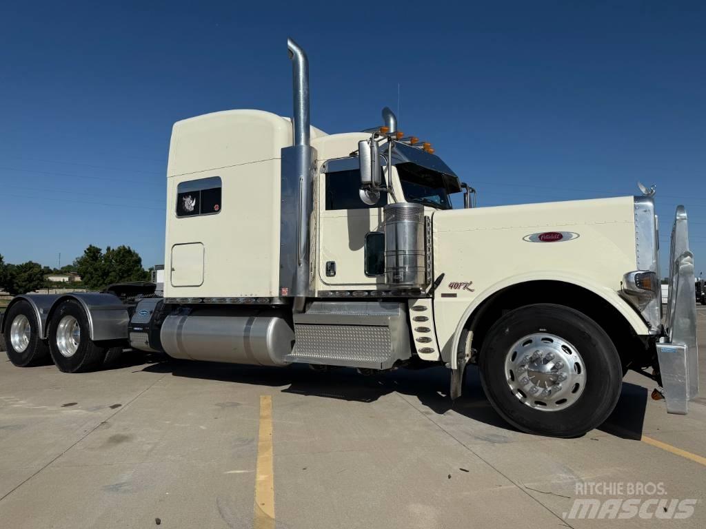 Peterbilt 389 Vlačilci