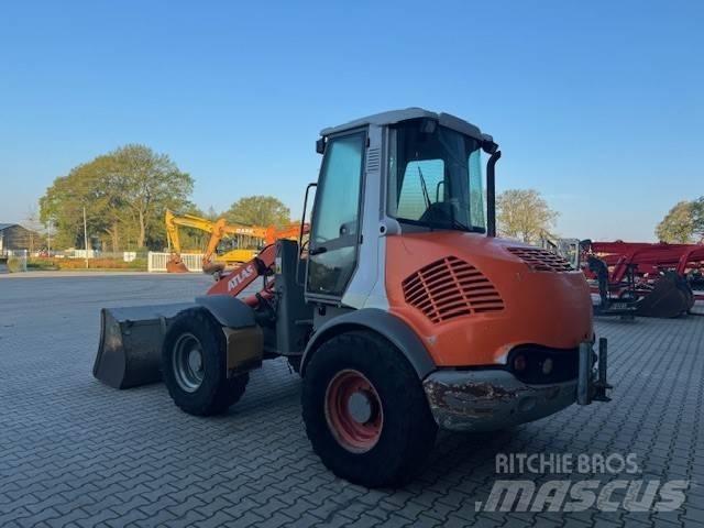Atlas AR 80 Kolesni nakladalci