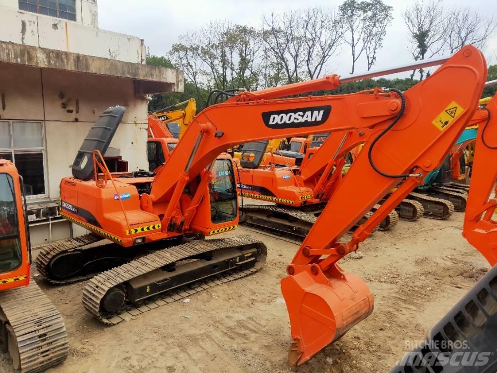 Doosan DH 225 LC-7 Bagri goseničarji