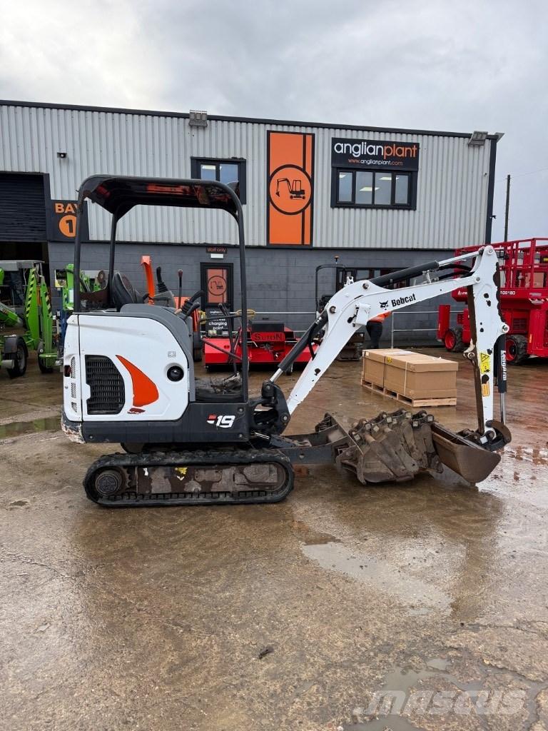 Bobcat E 19 Mini bagri <7t