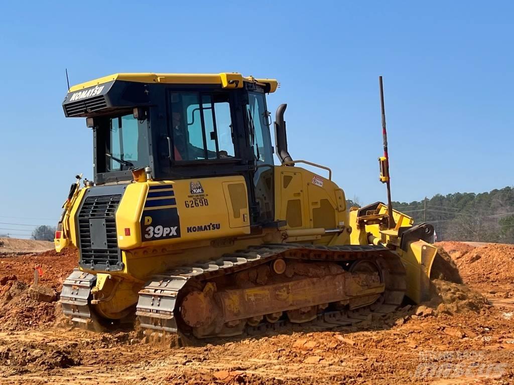 Komatsu D39px-24 Buldožerji goseničarji