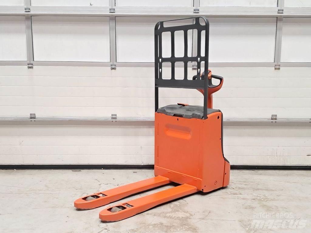 Linde T16 Električni nizko dvižni viličar