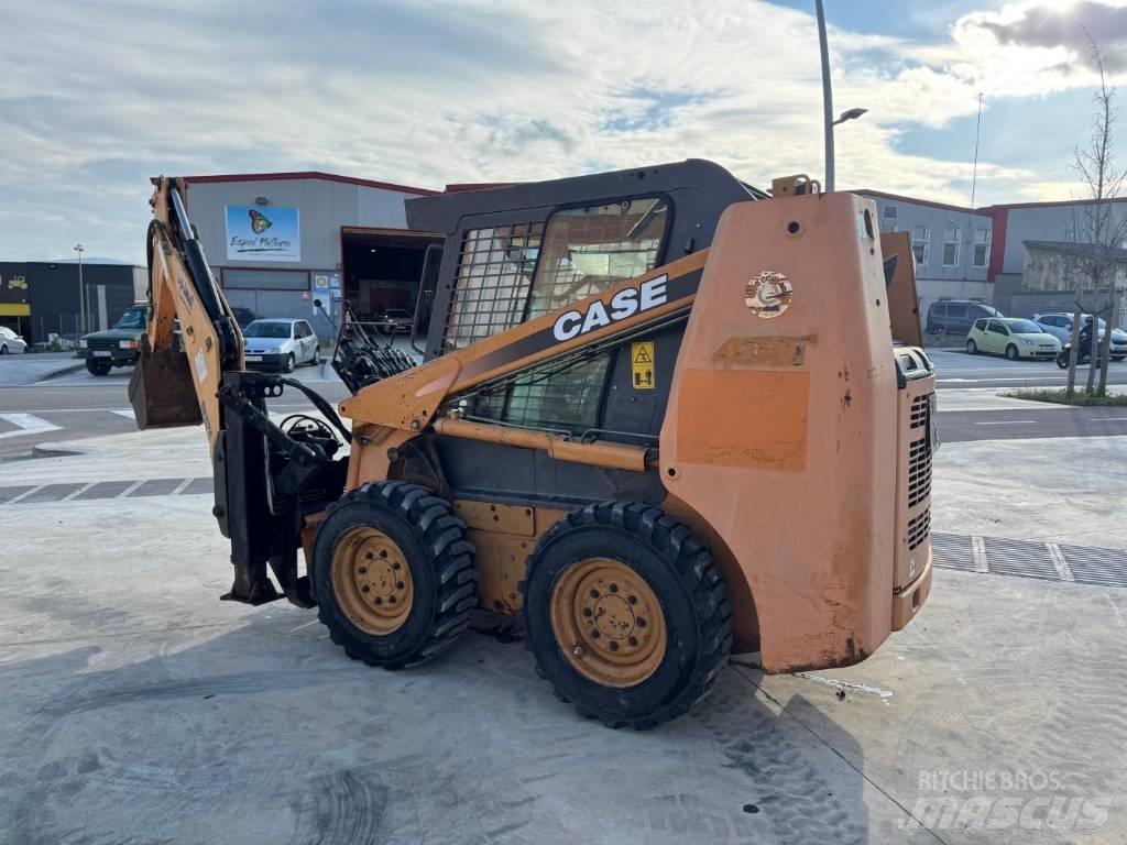 CASE 40 XT Skid steer mini nakladalci