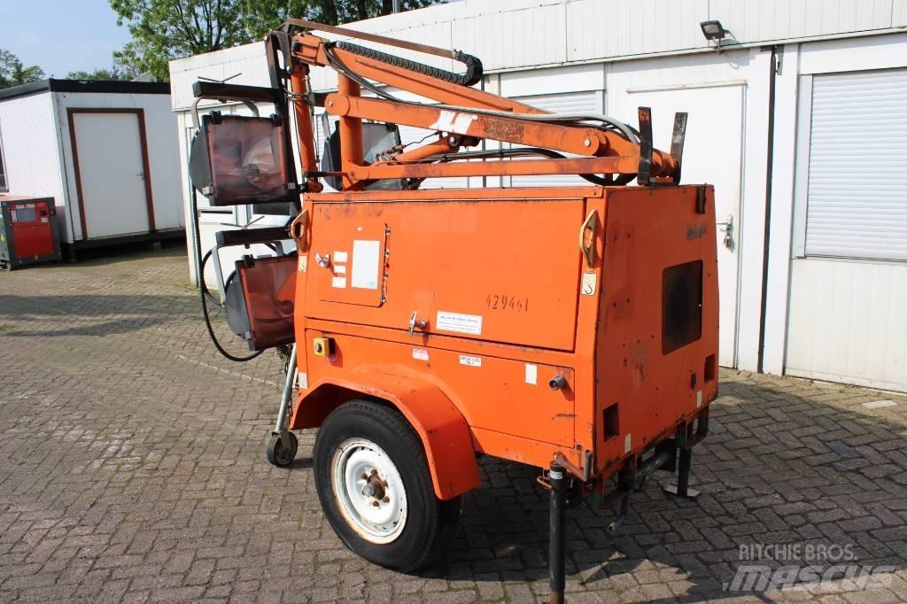 JLG 6308 AN Svetlobni stolpi
