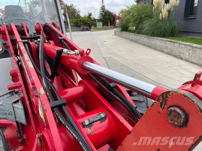 Weidemann 3070 Kolesni nakladalci