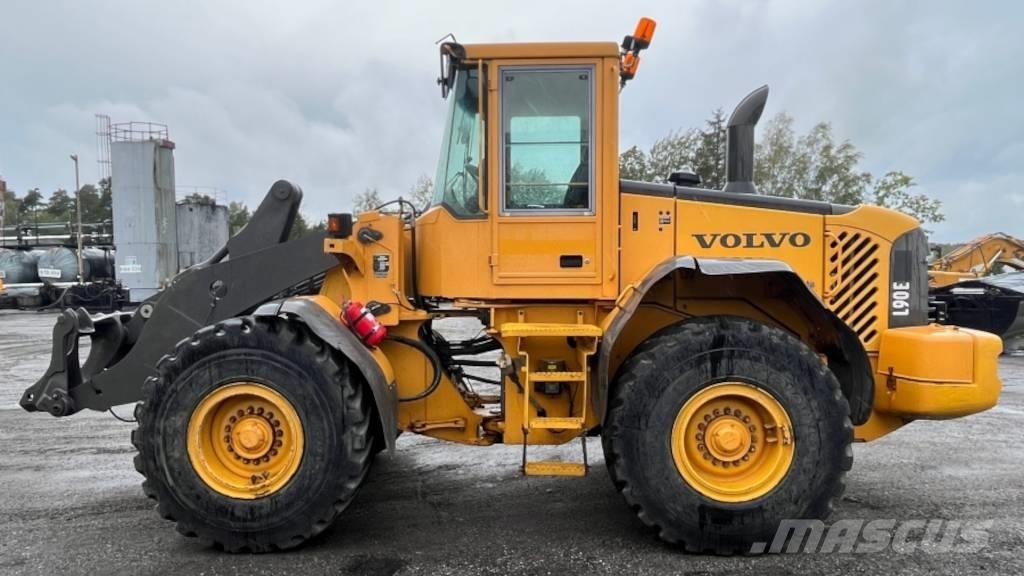 Volvo L 90 E Kolesni nakladalci