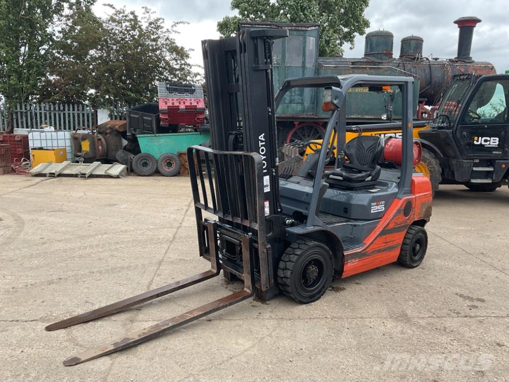 Toyota 02-FGF25 Plinski viličarji