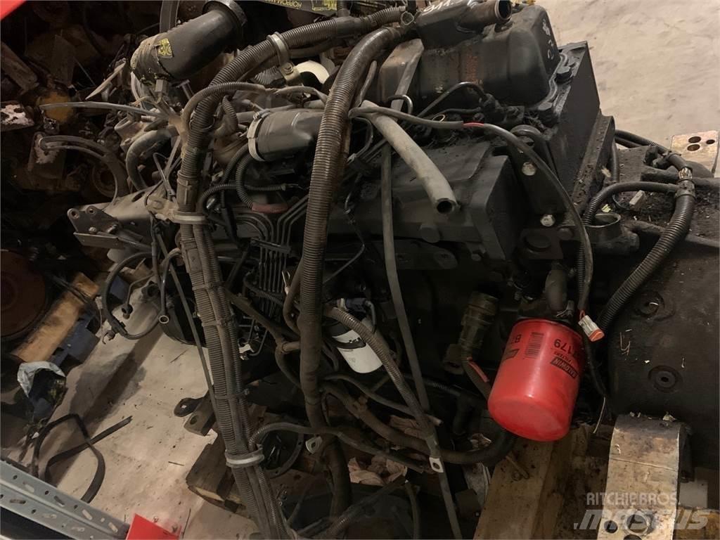 Sisu 911.3 Motorji