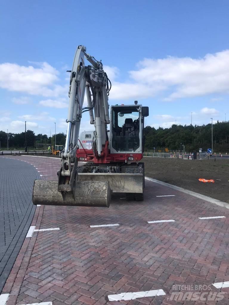 Takeuchi TB295W Bagri na kolesih