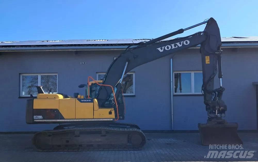 Volvo EC 220 DL Bagri goseničarji