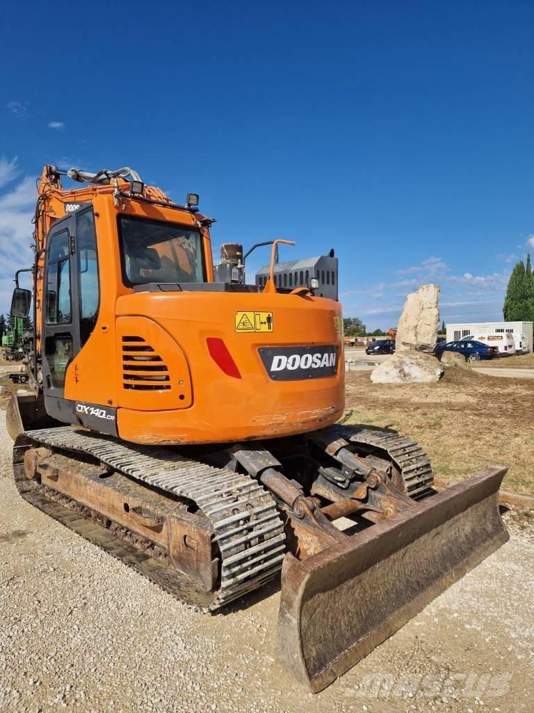 Doosan DX 140 LCR Bagri goseničarji