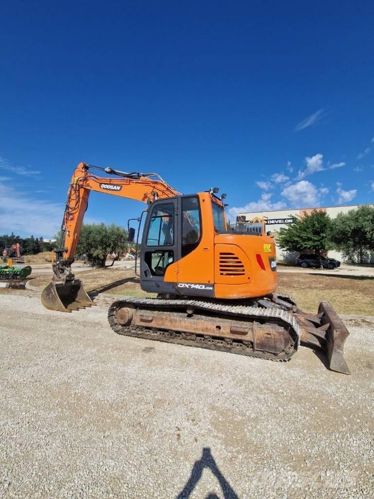 Doosan DX 140 LCR Bagri goseničarji