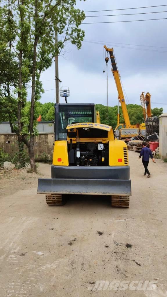 Komatsu 56 Bagri goseničarji