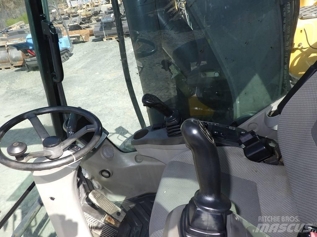 Volvo EW 180 C Bagri na kolesih