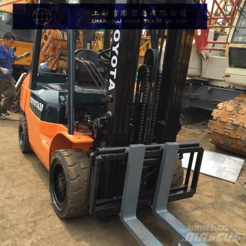 Toyota 7F Dizelski viličarji