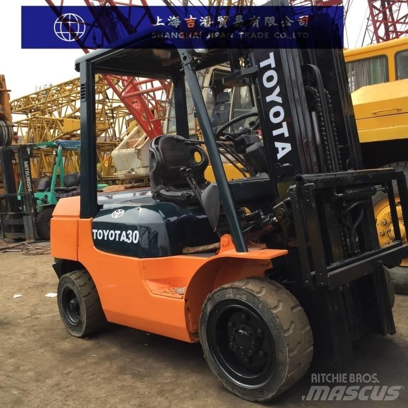 Toyota 7F Dizelski viličarji