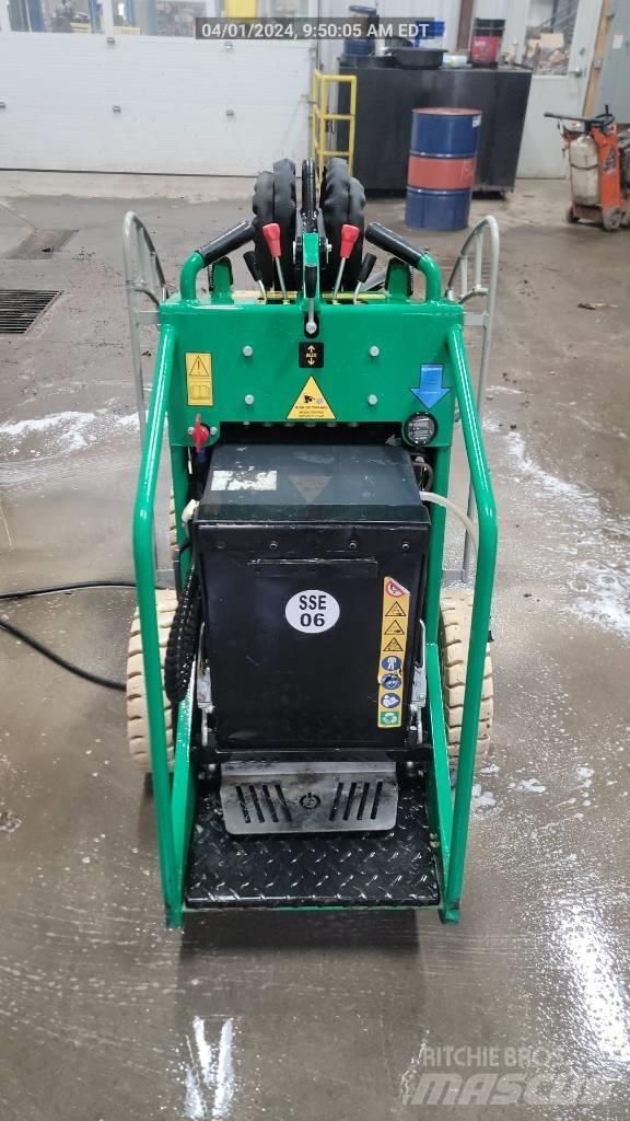  Cratos 100ECO Skid steer mini nakladalci