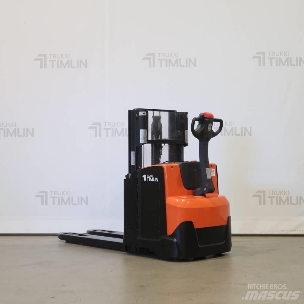 Toyota SWE200D Ročni električni viličar