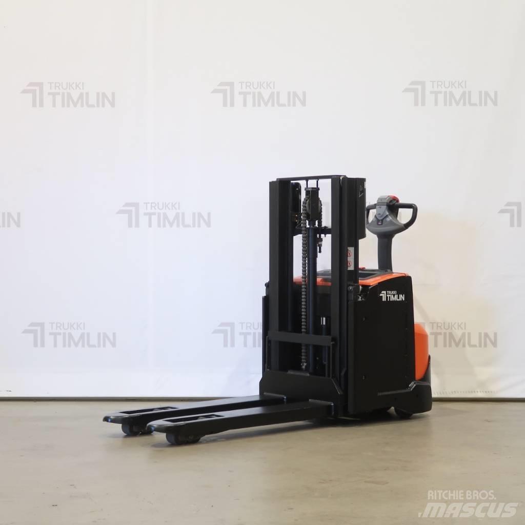 Toyota SWE200D Ročni električni viličar