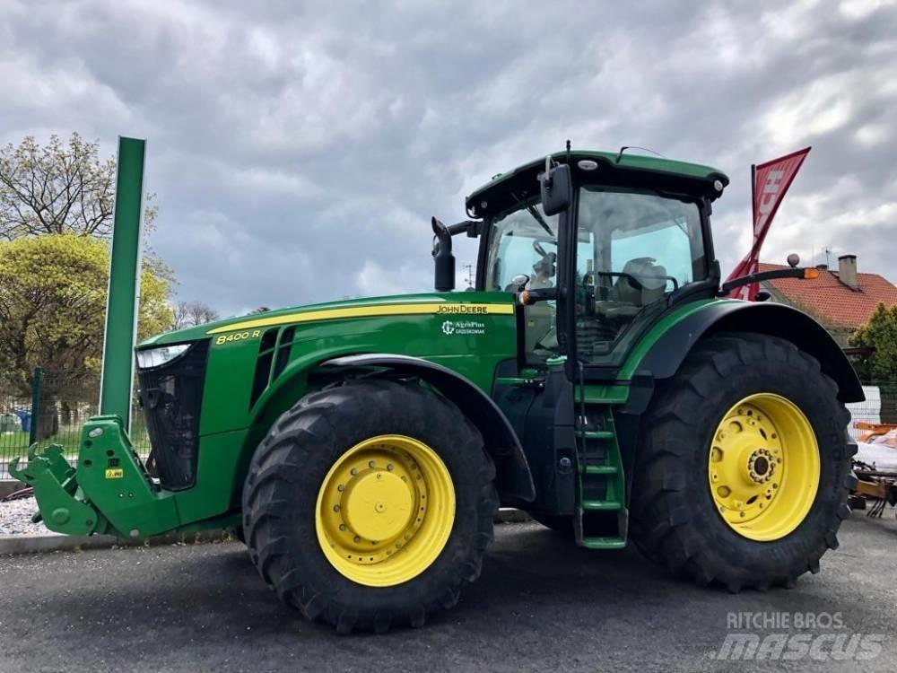 John Deere 8400 R Traktorji
