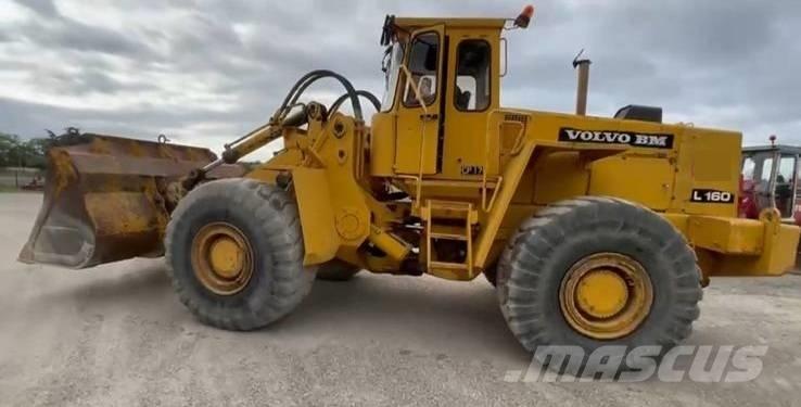 Volvo L 160 Kolesni nakladalci