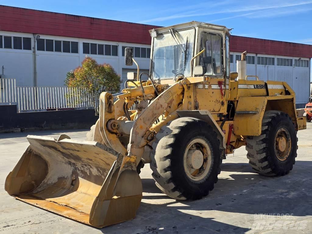 Liebherr L521 Kolesni nakladalci