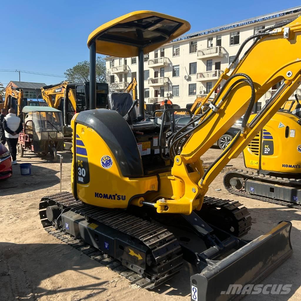 Komatsu PC 30 Mini bagri <7t