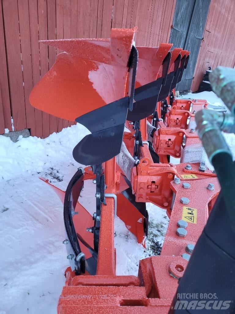 Kubota RM 3005V Obračalni plugi