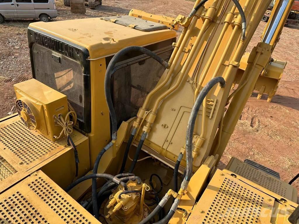 CAT 330B Bagri goseničarji