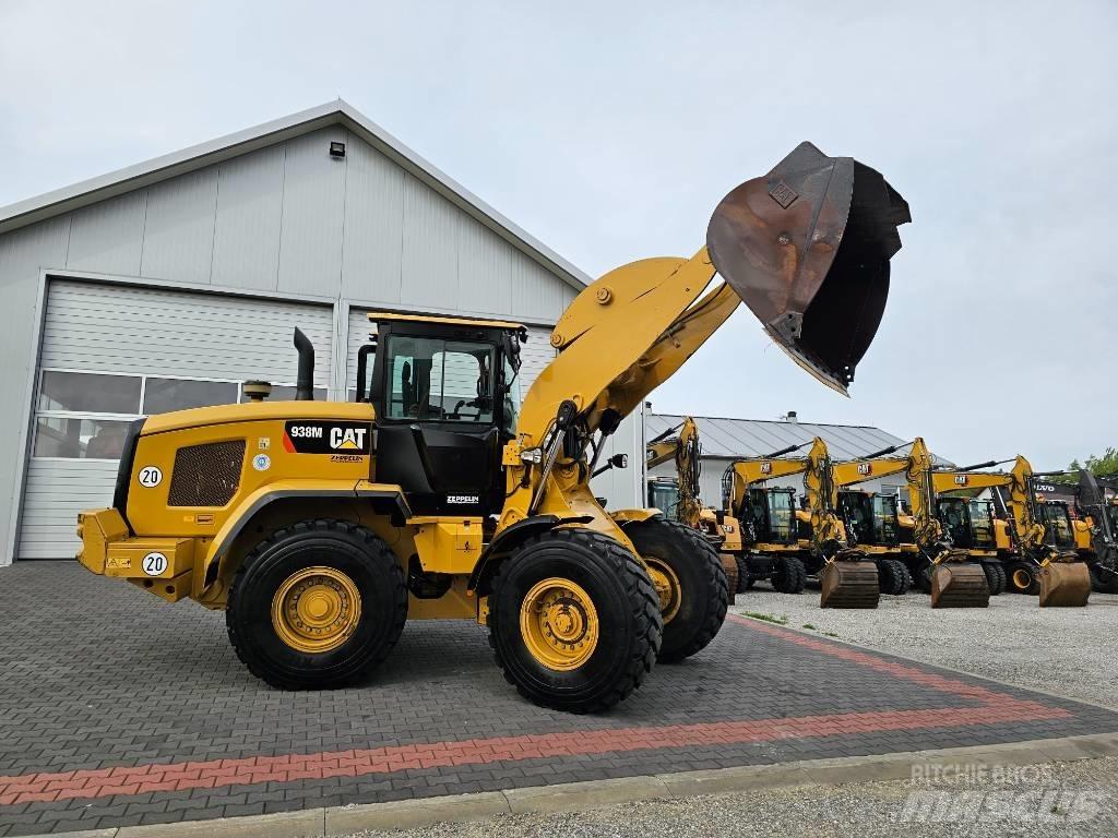 CAT 938 M Kolesni nakladalci