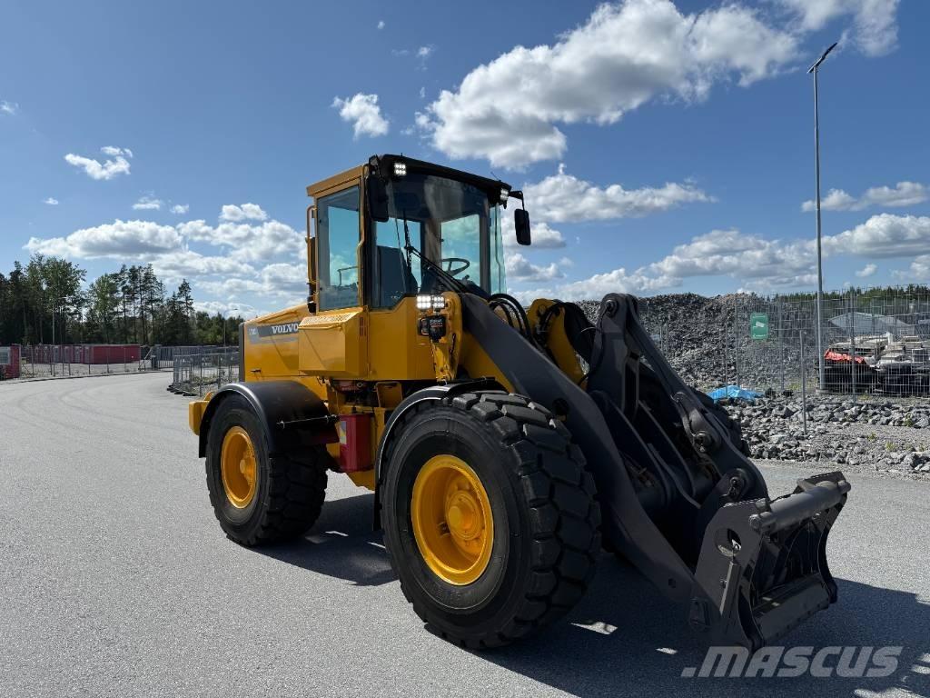 Volvo L 70 C Kolesni nakladalci