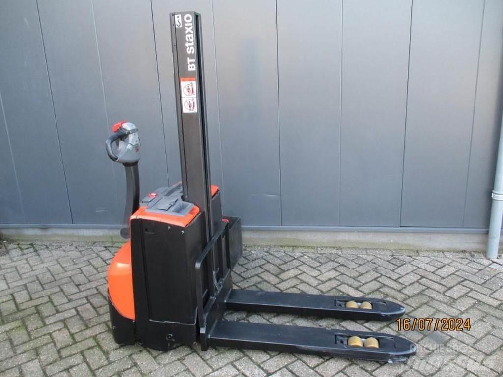 BT SWE 080L Ročni električni viličar