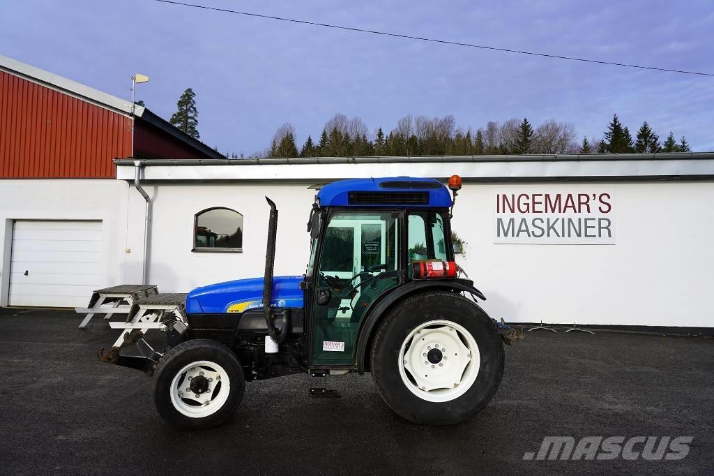 New Holland TN70NA Traktorji
