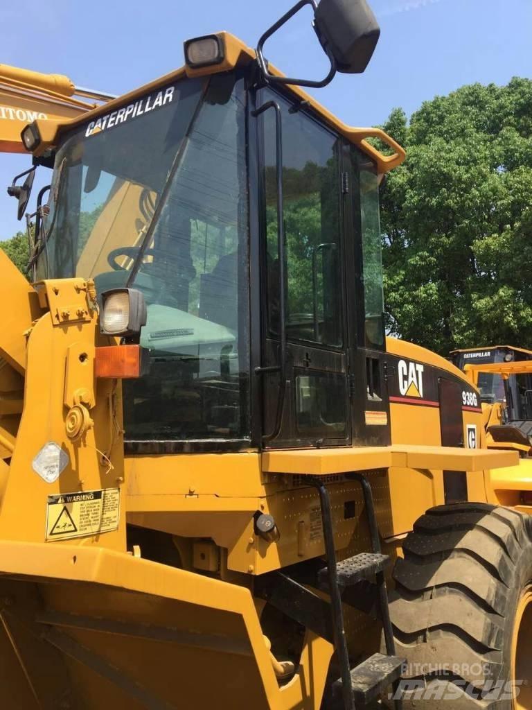 CAT 938 G Kolesni nakladalci