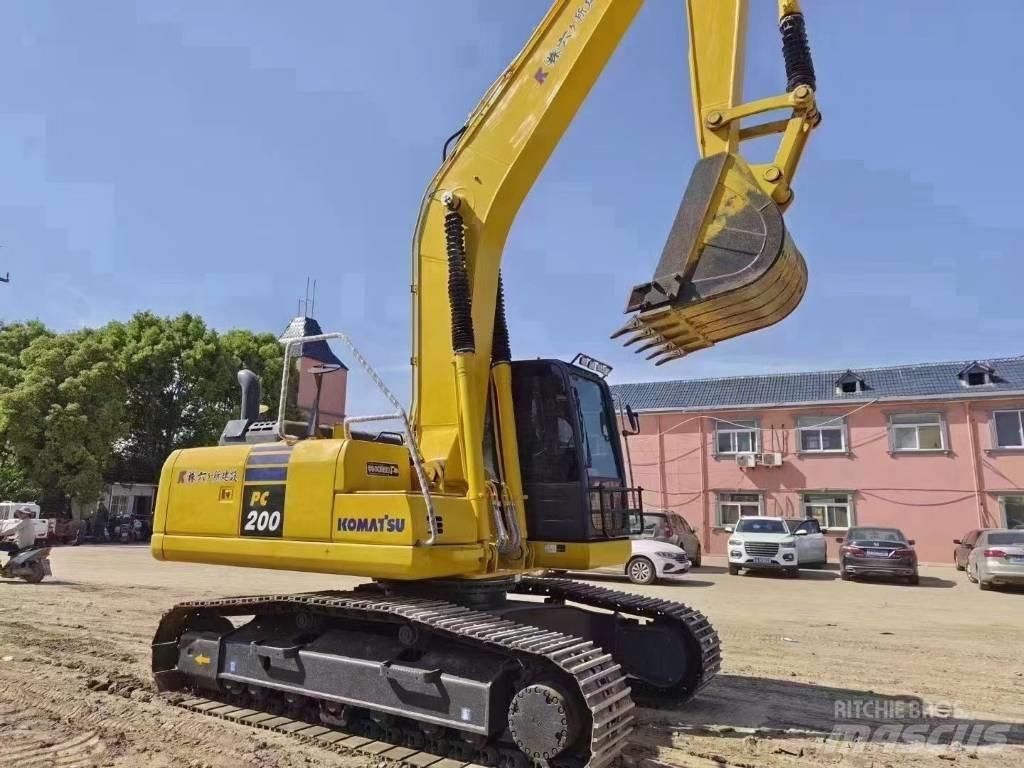 Komatsu PC 200-8 Bagri goseničarji