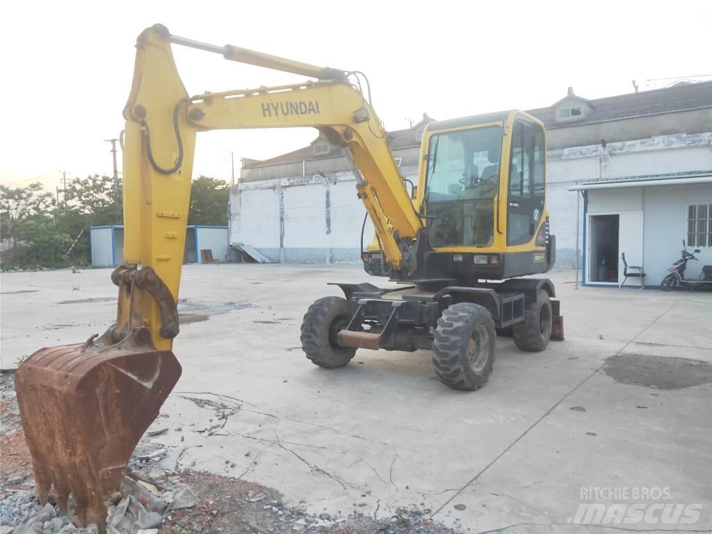 Hyundai R60W-7 Bagri na kolesih