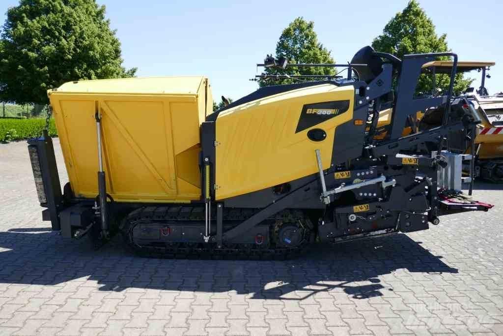 Bomag BF 200 C-2 Manjši stroji za asfalterska dela