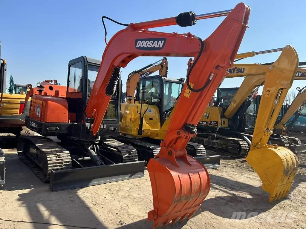 Doosan DH 55 Mini bagri <7t