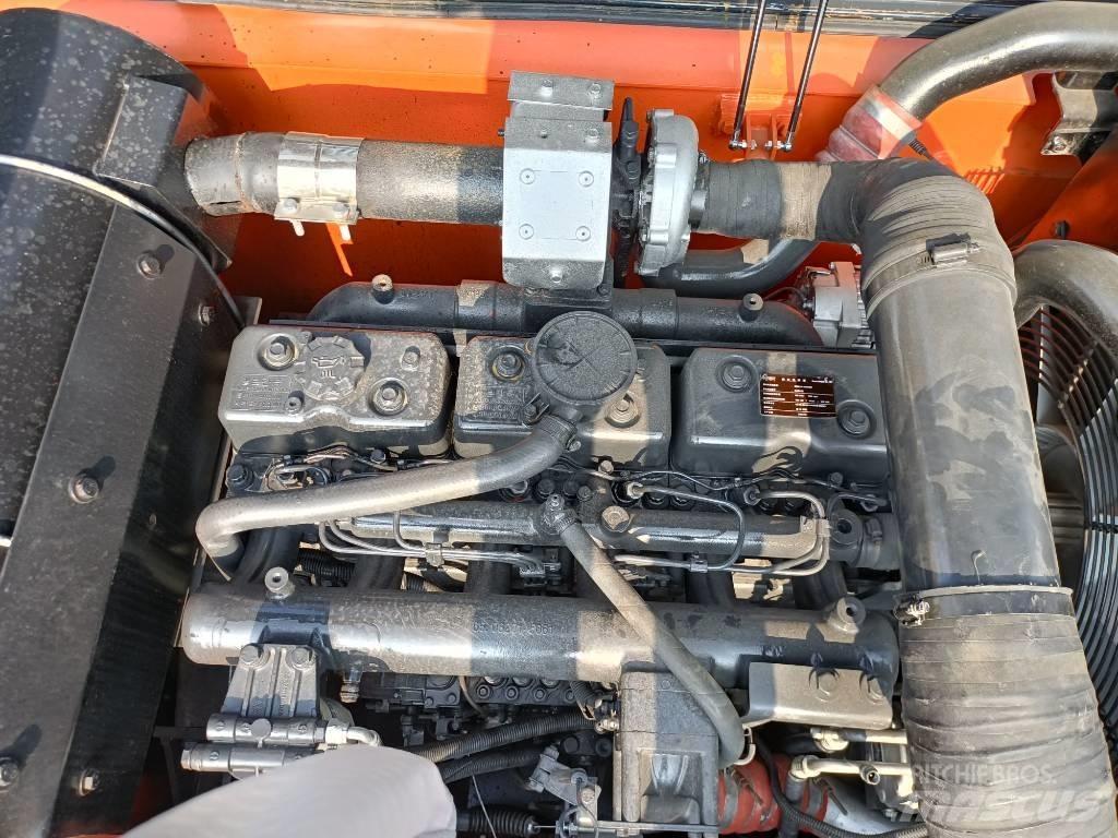Doosan DX300-9 Bagri goseničarji