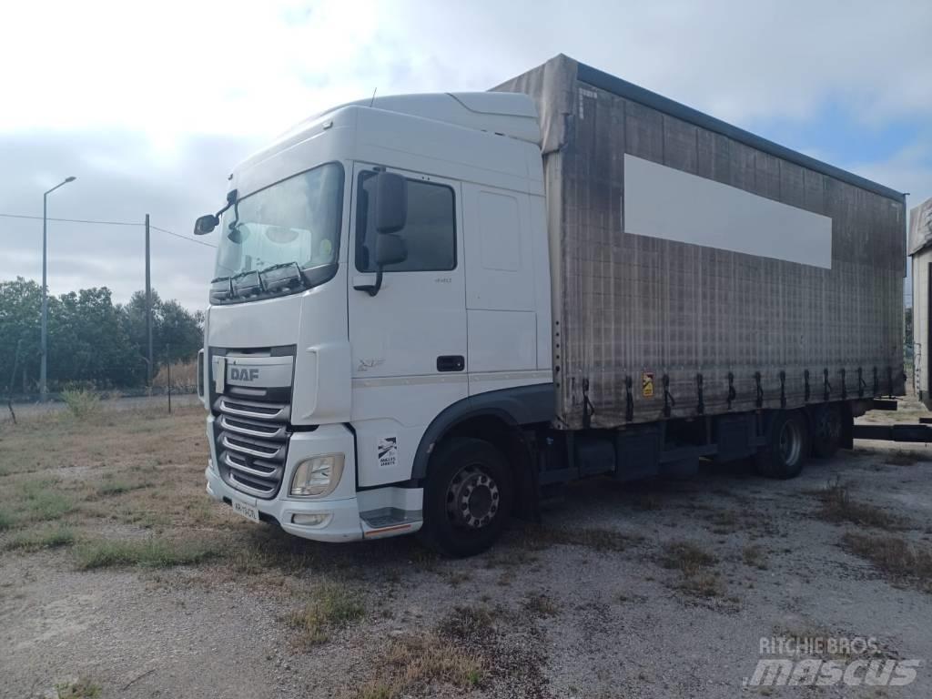 DAF XF 440 Tovornjaki s ponjavo