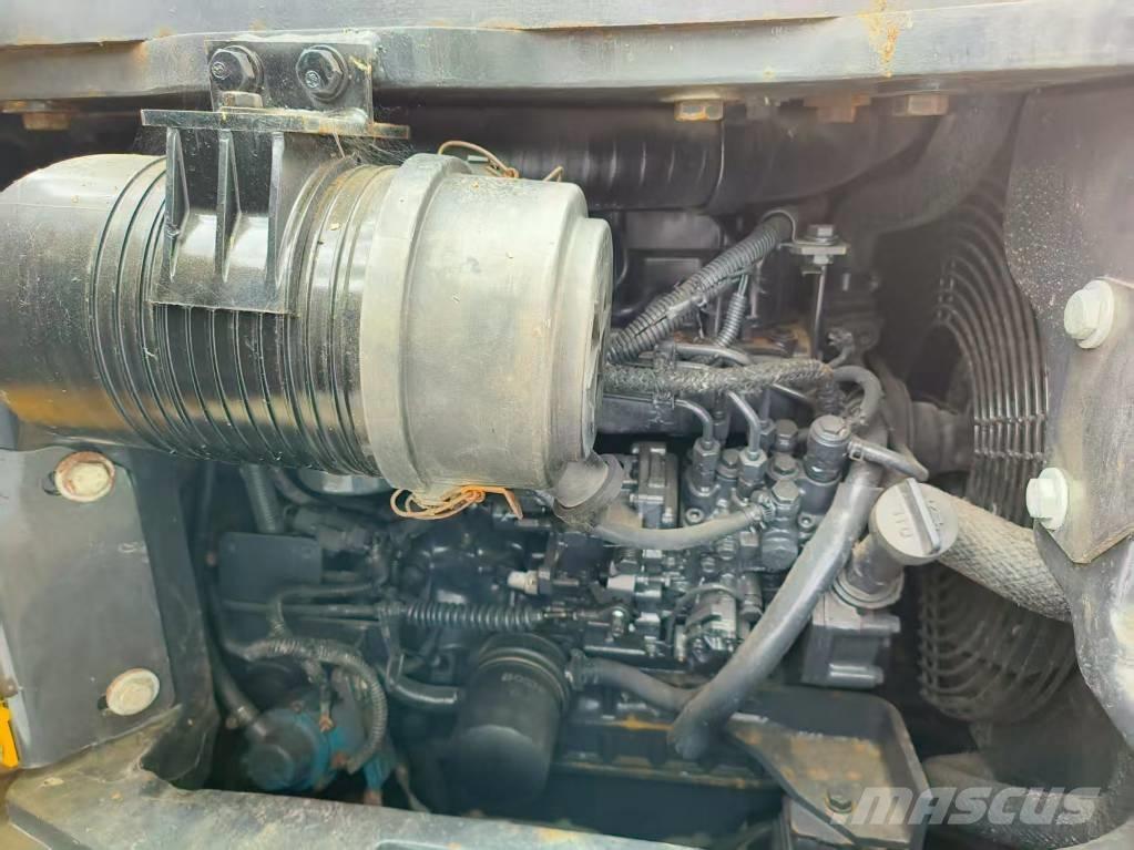 Komatsu PC 40 MR Mini bagri <7t