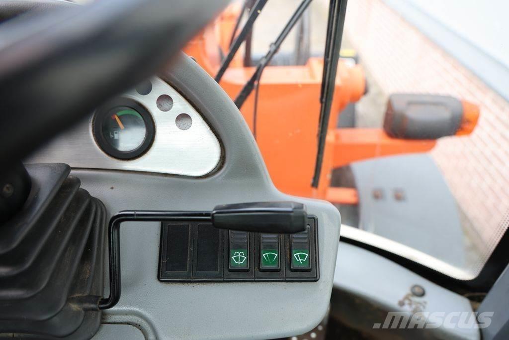 Terex TL120 Kolesni nakladalci