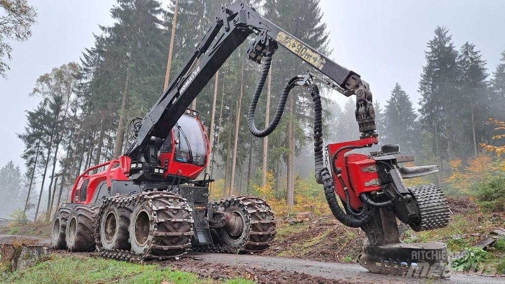 Komatsu 931 XC Harvesterji