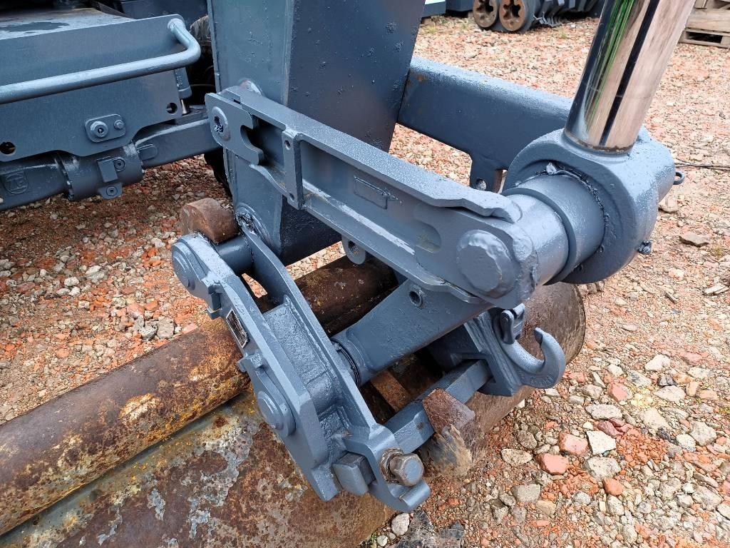 Atlas 150 W Bagri na kolesih