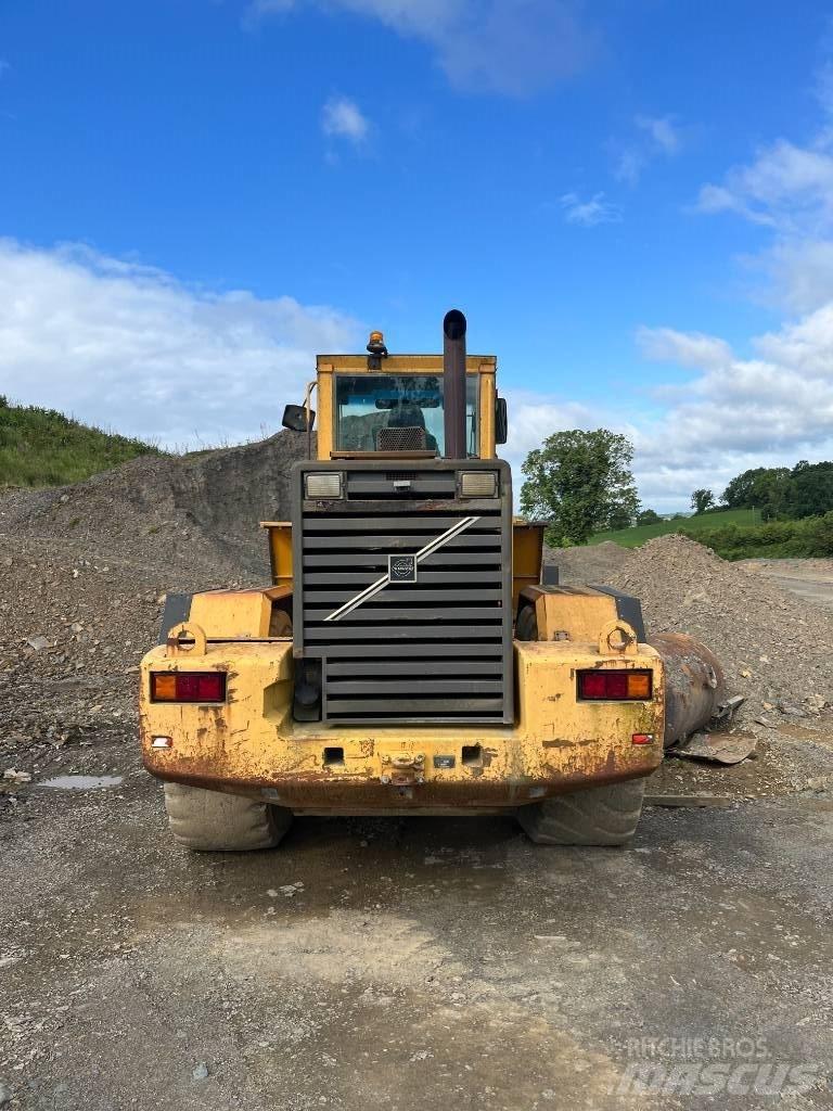 Volvo L 180 C Kolesni nakladalci