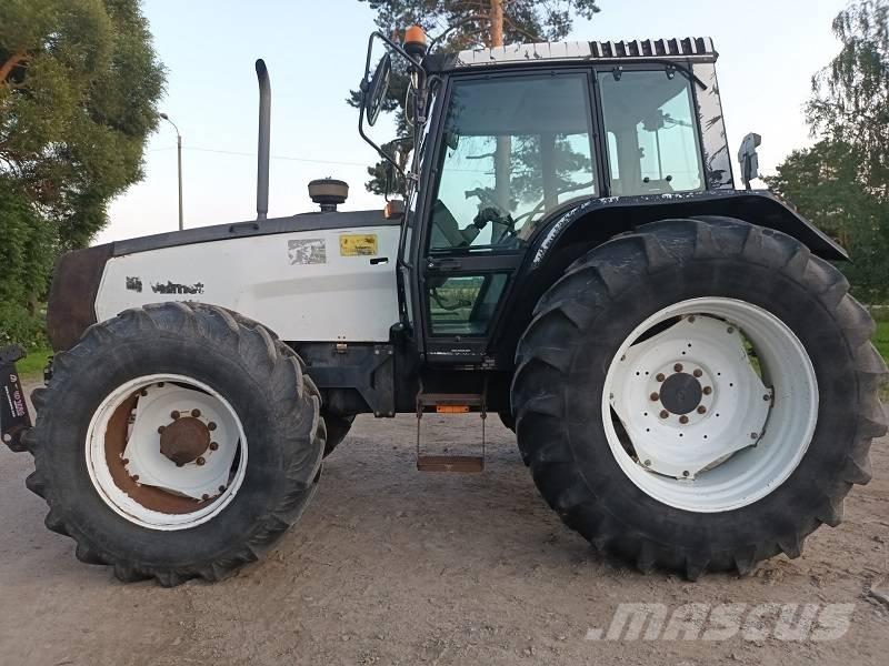 Valmet 8100 Traktorji