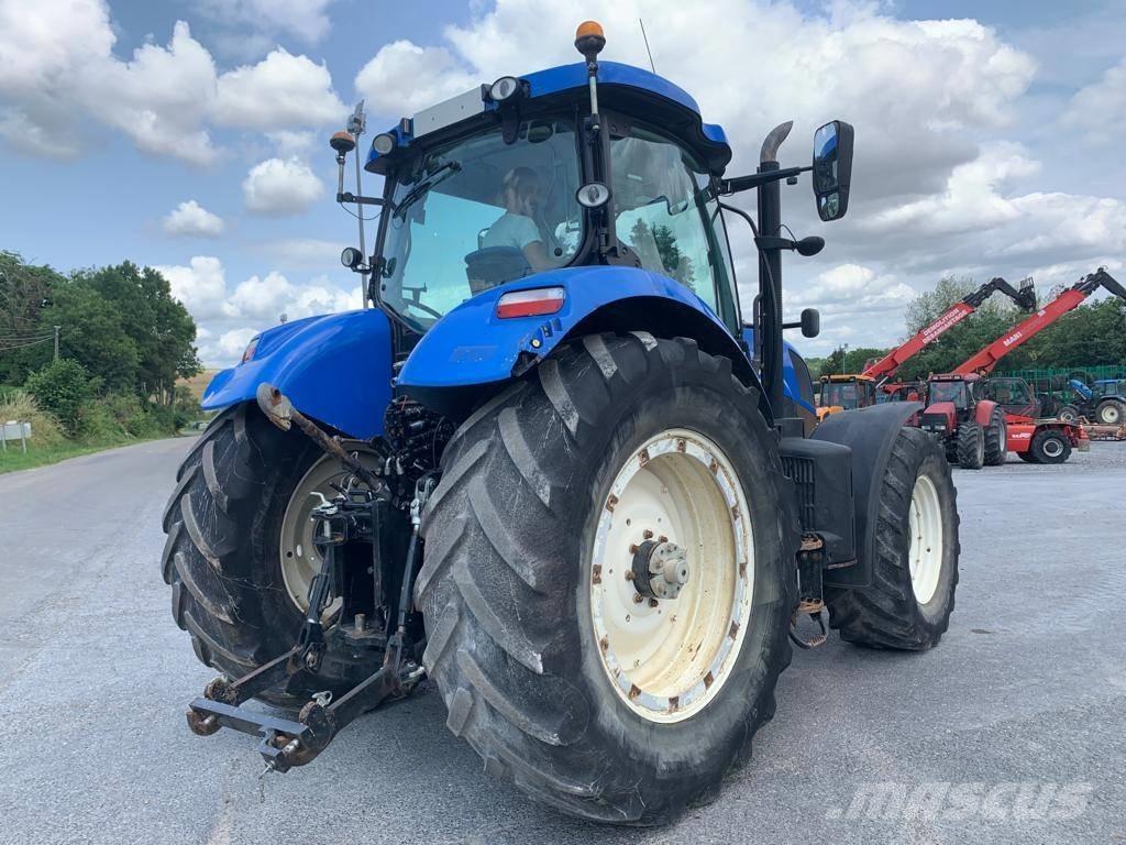 New Holland T 7.210 Traktorji