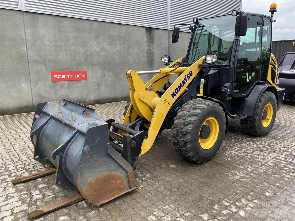 Komatsu WA70M-8EO Večnamenski nakladalci