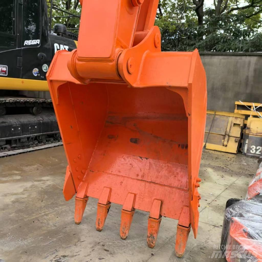 Hitachi ZX 200-3 G Bagri goseničarji