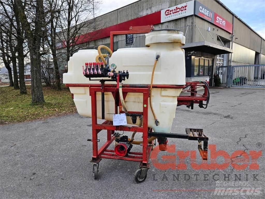 Schmotzer 800 l Vlečne škropilnice
